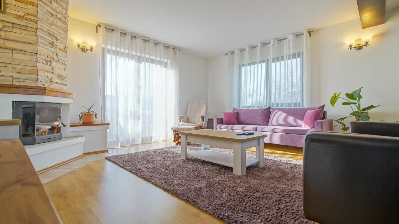 Vila Luna Comarnic Kültér fotó