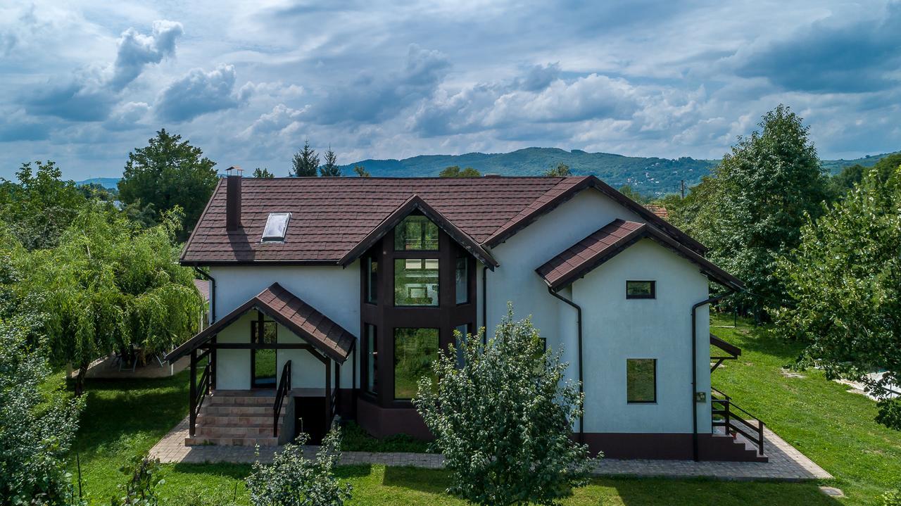 Vila Luna Comarnic Kültér fotó